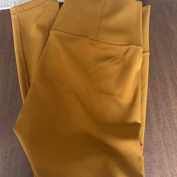 NWT/NWOT CALIA by Carrie Underwood Activewear Set Sz M-L-XL, Mustard Yellow - Picture 3 of 16